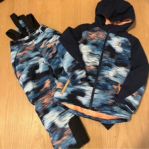 Under Armour Girls Winter Jacket and Snow Pants in size youth medium